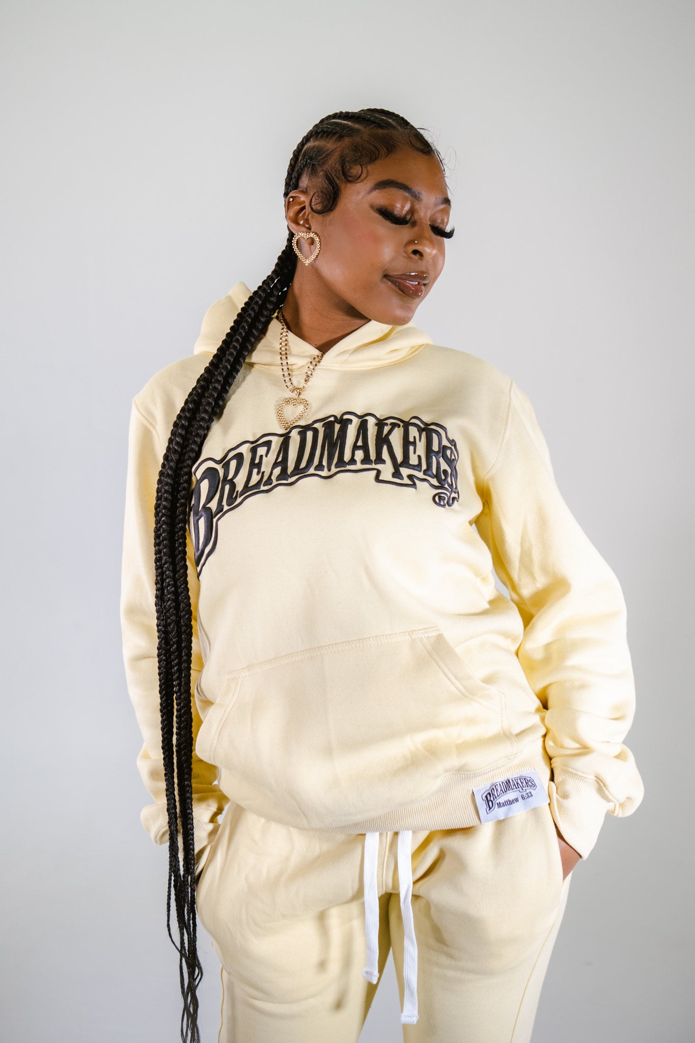 BREADMAKER$ CO "PRAY 4 ME" CREAM GIRL SWEATSUIT