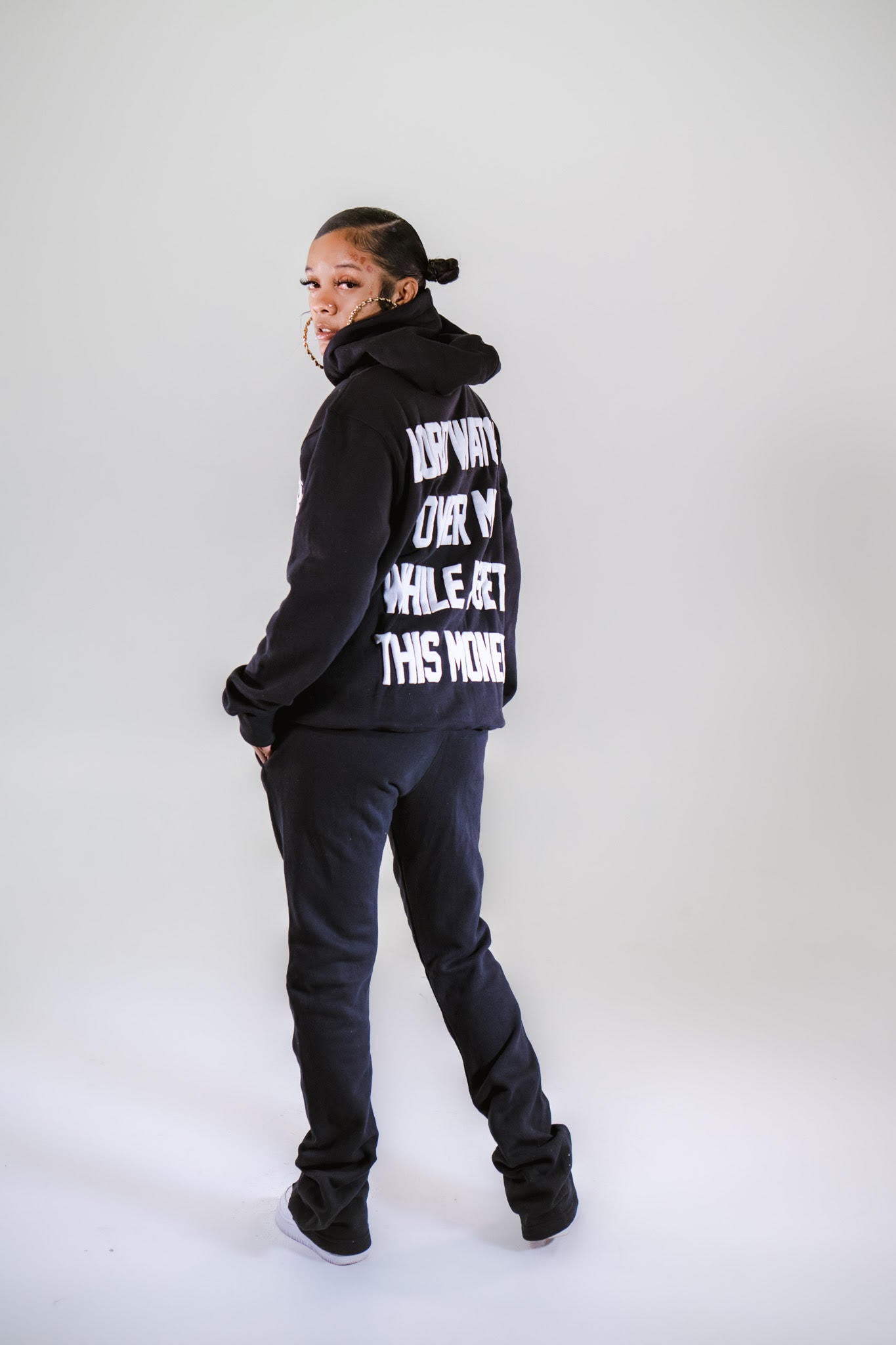 BREADMAKER$CO "PRAY 4 ME" BLACK SWEATSUIT